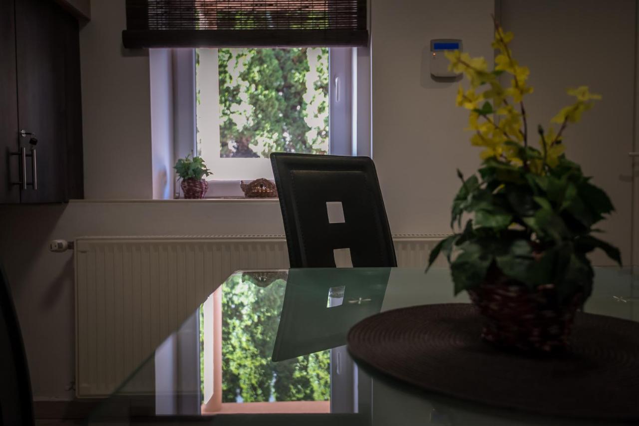 Mokka Apartman Szeged Esterno foto