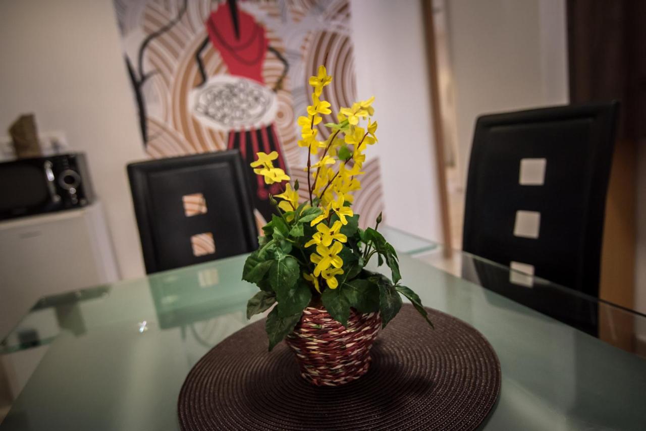 Mokka Apartman Szeged Esterno foto
