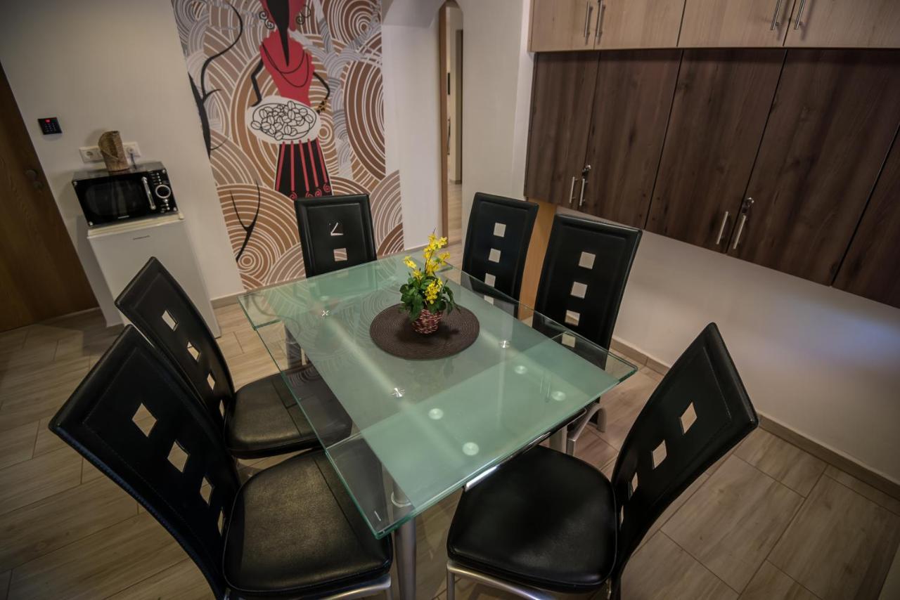 Mokka Apartman Szeged Esterno foto