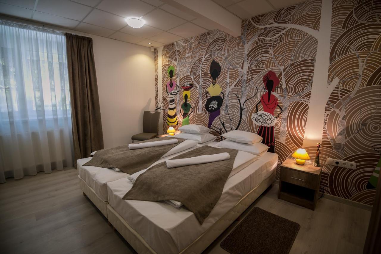 Mokka Apartman Szeged Esterno foto