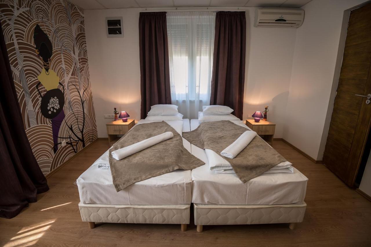 Mokka Apartman Szeged Esterno foto