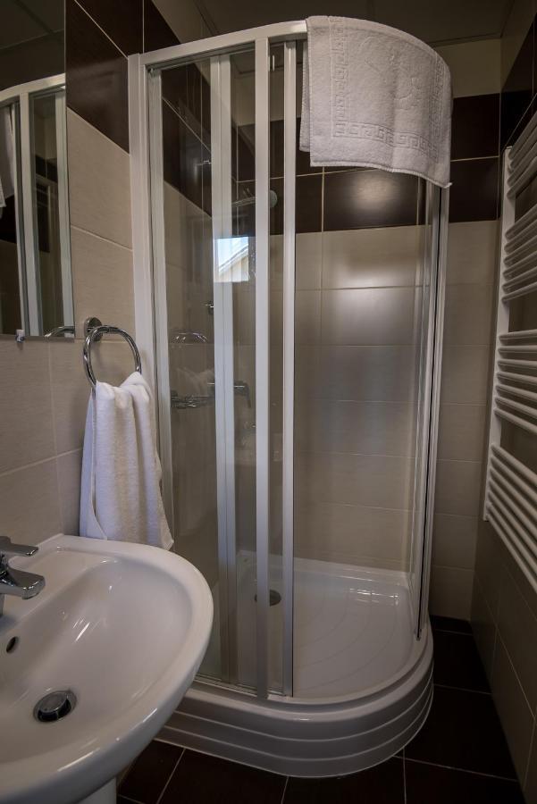 Mokka Apartman Szeged Esterno foto